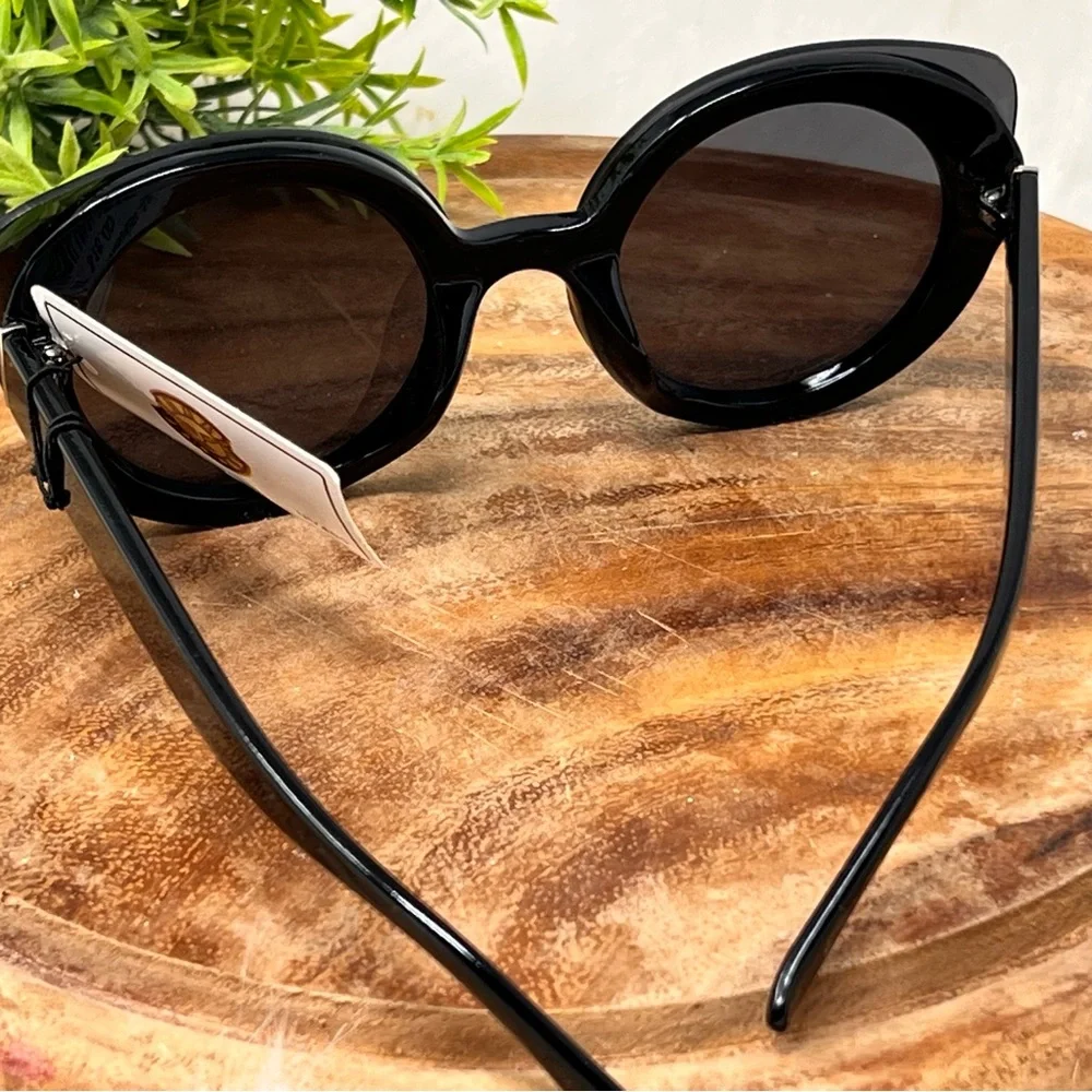 Womens Sunglasses Round Cat Eye Retro Style Flat Mirror Lens Modern Casual - Picture 4 of 4